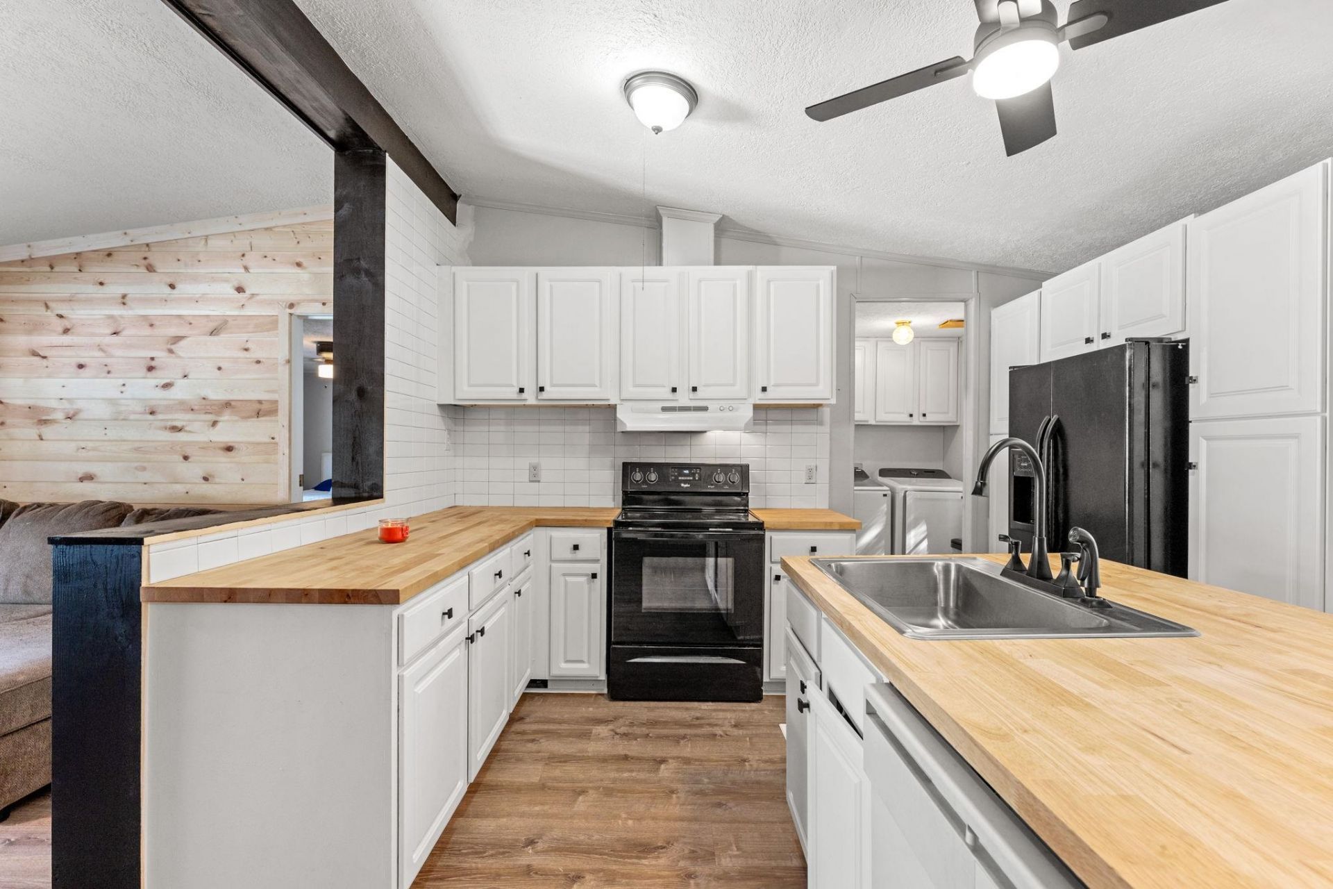 704 Oliver Dr. Photo 10