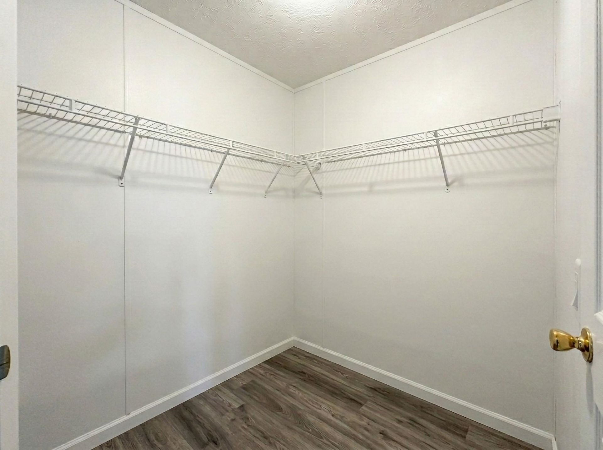 704 Oliver Dr. Photo 12