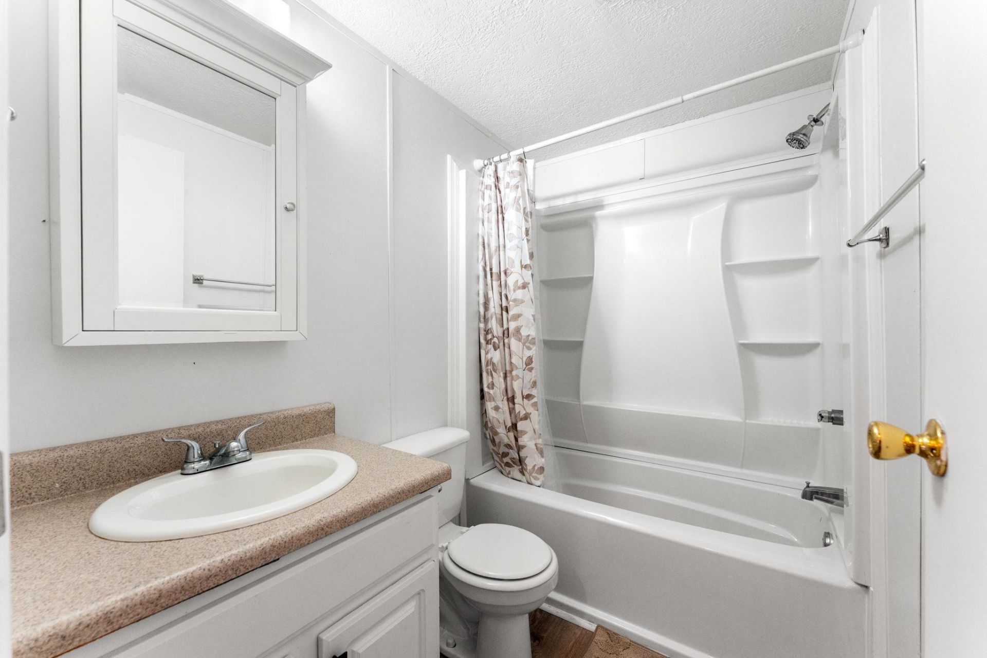 704 Oliver Dr. Photo 18