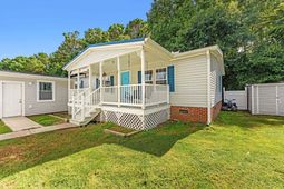 704 Oliver Dr. photo 4
