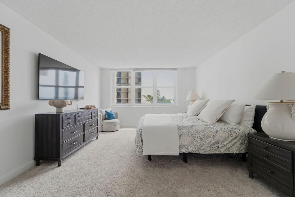 5440 N Ocean Drive, Unit 203, Singer Island, FL 33404 Photo