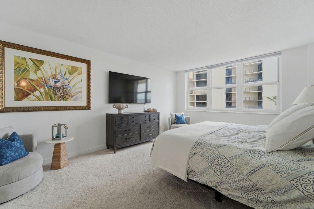 5440 N Ocean Drive, Unit 203, Singer Island, FL 33404 Photo