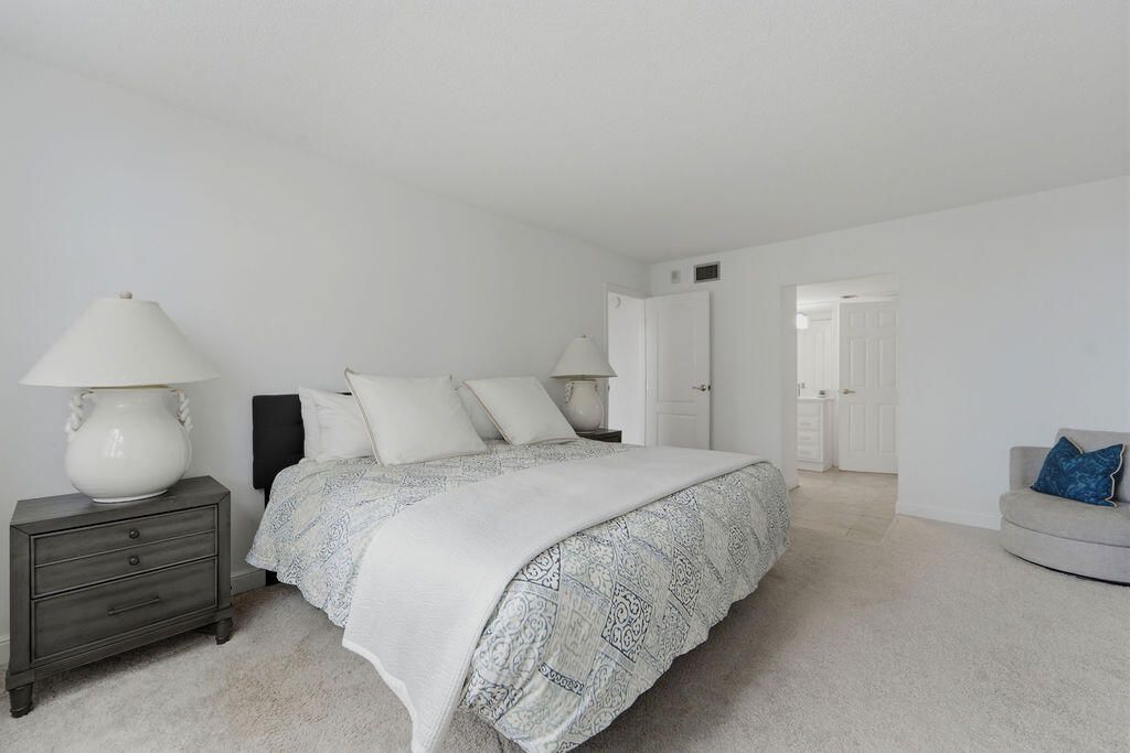 5440 N Ocean Drive, Unit 203, Singer Island, FL 33404 Photo