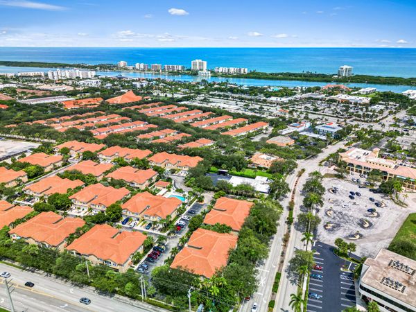 112 Lighthouse Circle, Unit J, Tequesta, FL 33469