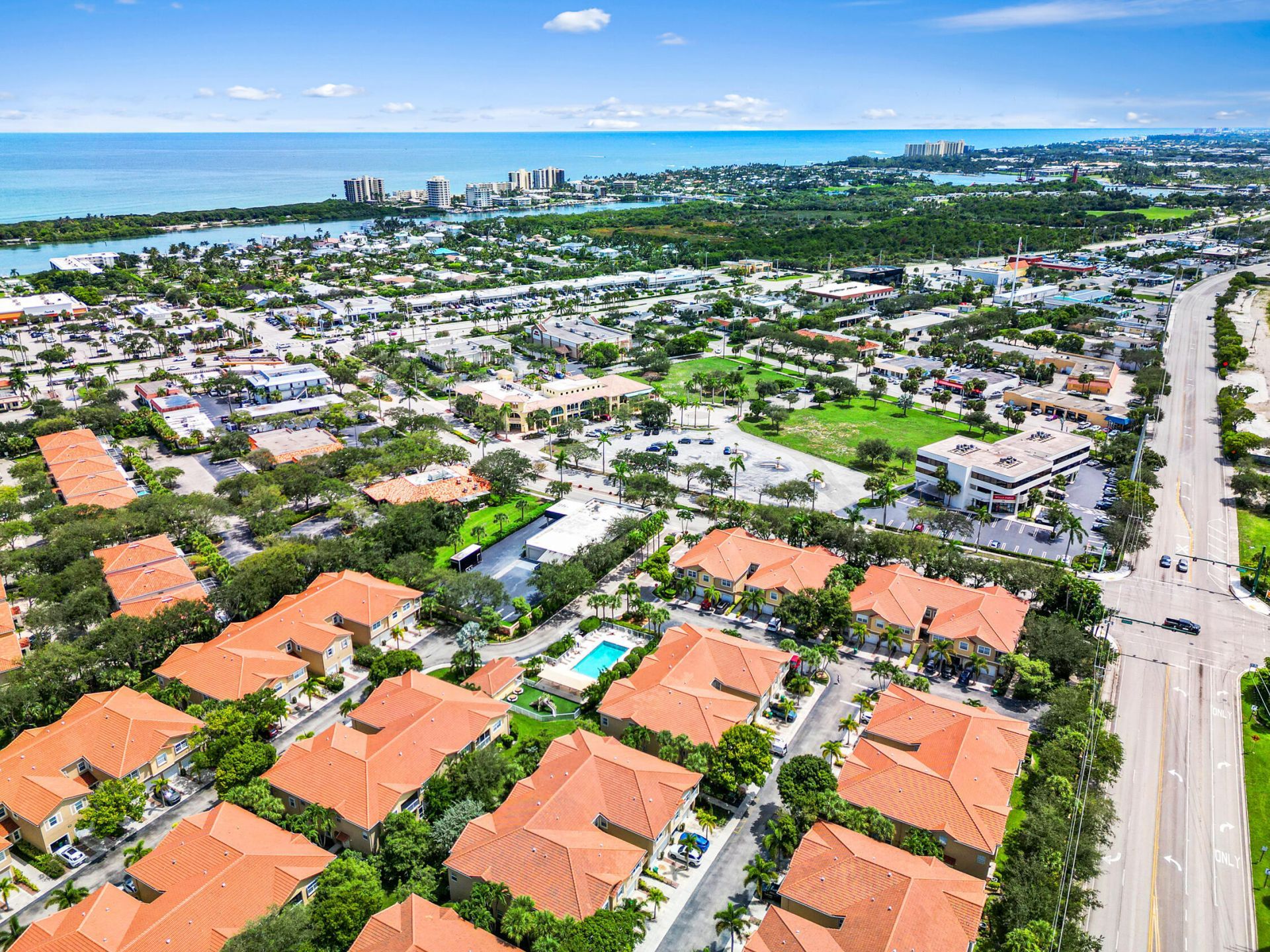 112 Lighthouse Circle, Unit J, Tequesta, FL 33469 Photo
