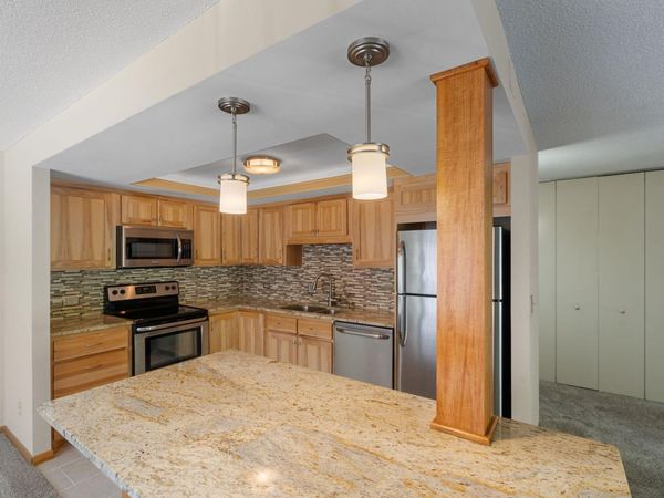 2885 Knox Avenue S, Unit 208, Minneapolis, MN 55408