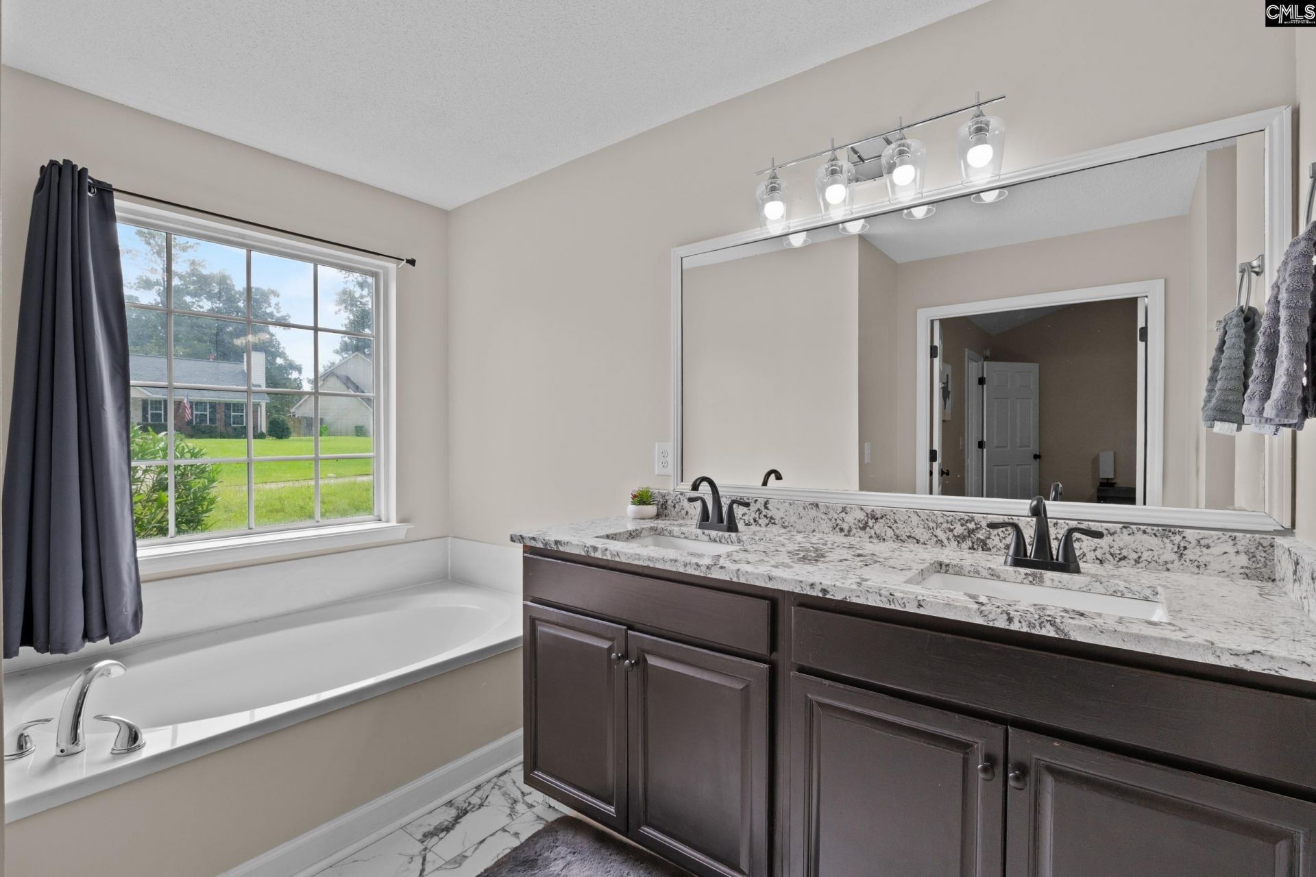 308 Angus Drive  Photo 14