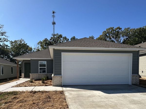 1637 Rambling Brook Drive, Benton, AR 72015
