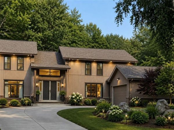 3989 E Meadow Lane, Orange, OH 44122