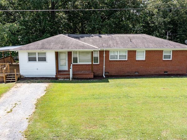 901 3rd Avenue NW, Arab, AL 35016