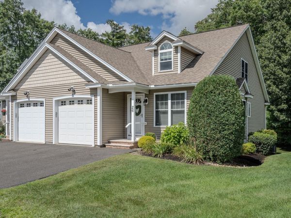 26 Settlers Way, Pelham, NH 03076