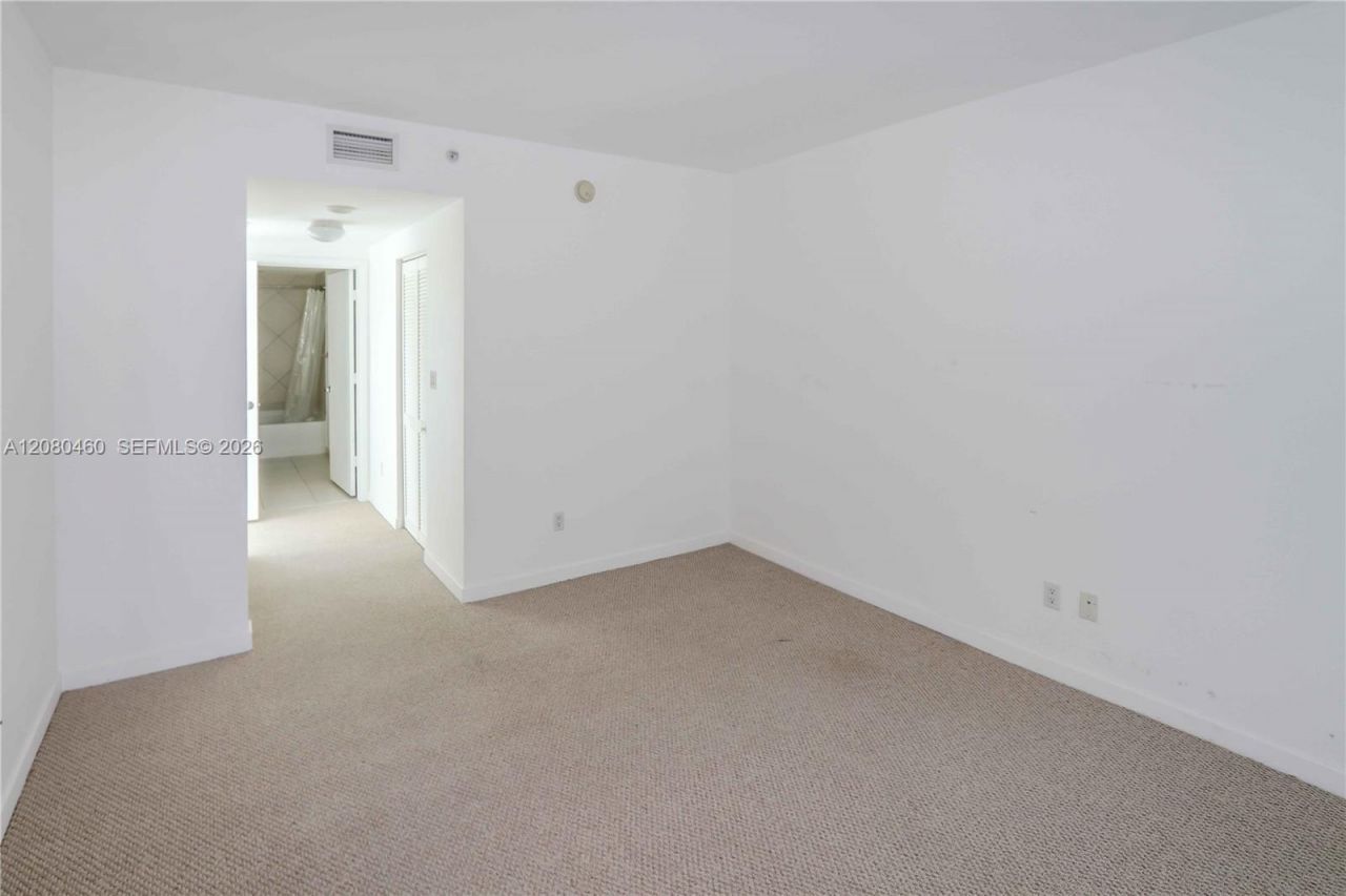 335 S Biscayne Blvd, Unit 3709, Miami, FL 33131 Photo