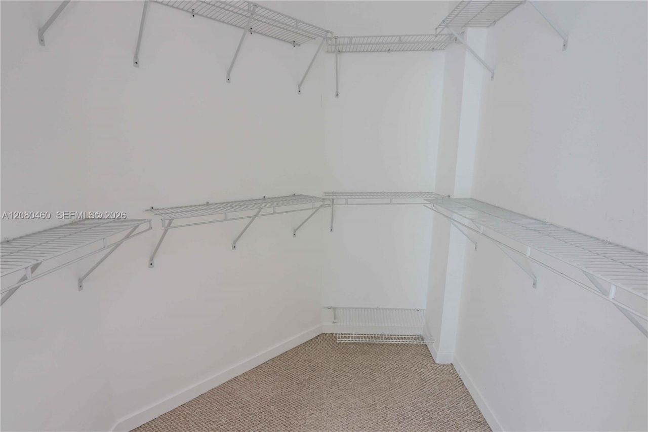 335 S Biscayne Blvd, Unit 3709, Miami, FL 33131 Photo