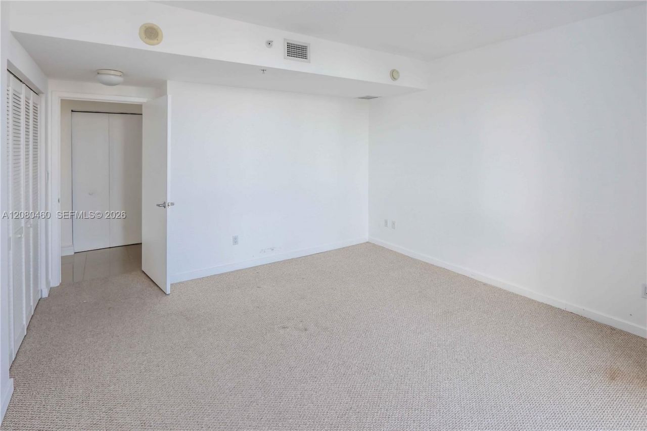 335 S Biscayne Blvd, Unit 3709, Miami, FL 33131 Photo