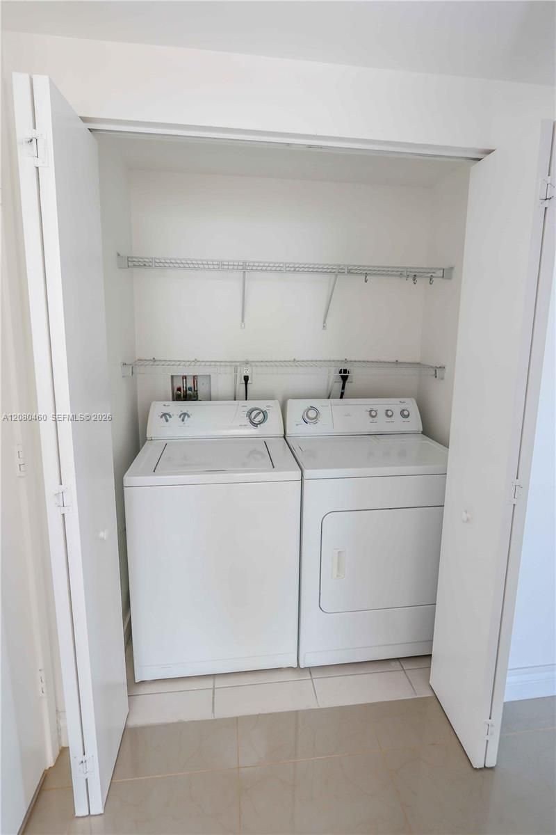 335 S Biscayne Blvd, Unit 3709, Miami, FL 33131 Photo