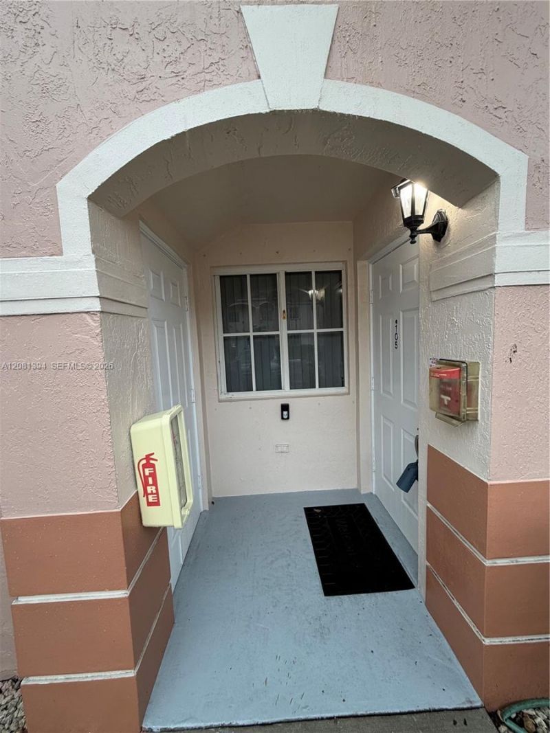 7775 NW 22nd St, Unit 105, Pembroke Pines, FL 33024 Photo