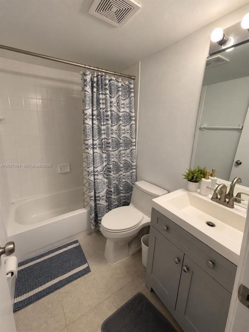 7775 NW 22nd St, Unit 105, Pembroke Pines, FL 33024 Photo