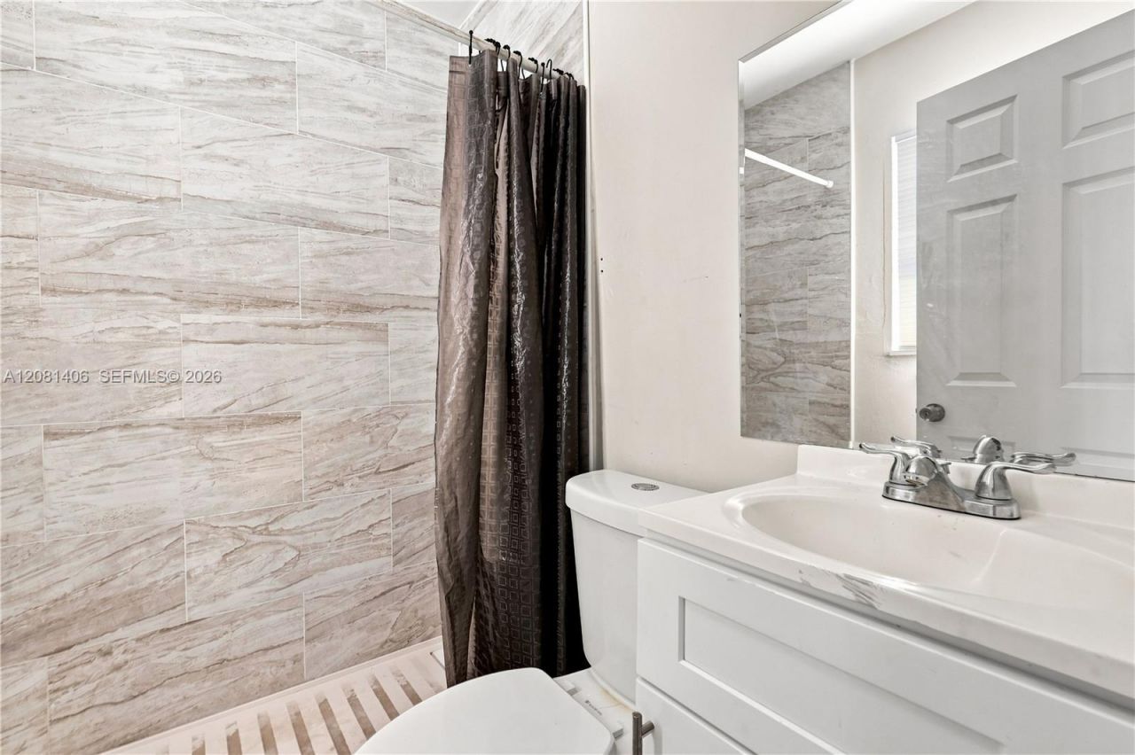 2031-2040 Wright , Fort Myers, FL 33916 Photo