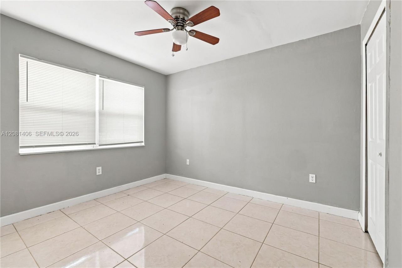 2031-2040 Wright , Fort Myers, FL 33916 Photo
