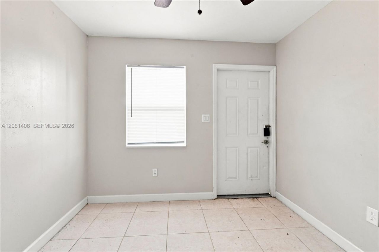 2031-2040 Wright , Fort Myers, FL 33916 Photo