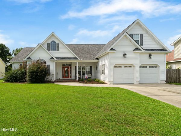 412 Waverly Court, Newport, NC 28570