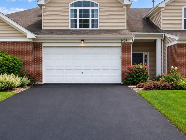 1404 Draper Road , Unit 242, McHenry, IL 60050