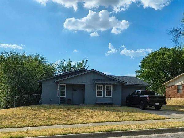 6303 Basswood Drive , Fort Worth, TX 76135