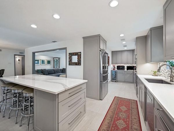 3525 Timberview Road , Dallas, TX 75229