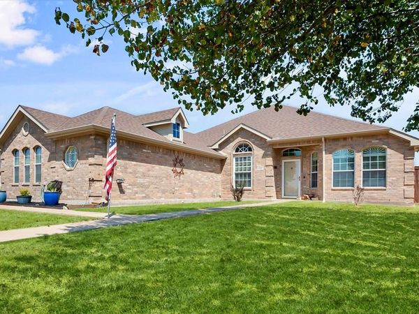 8821 Mallory Court, Midlothian, TX 76065