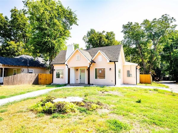 606 Davis Street N, Sulphur Springs, TX 75482