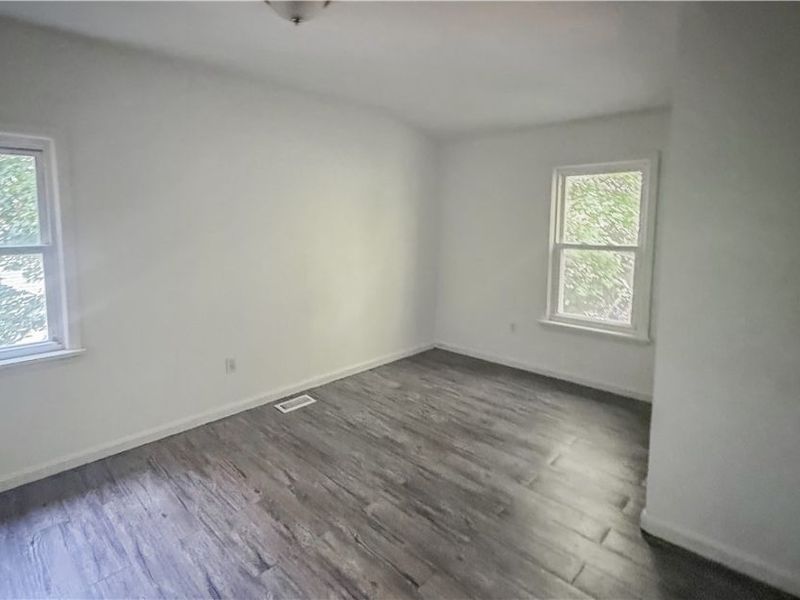 2173 E 86th Street, Cleveland, OH 44106 Photo 9