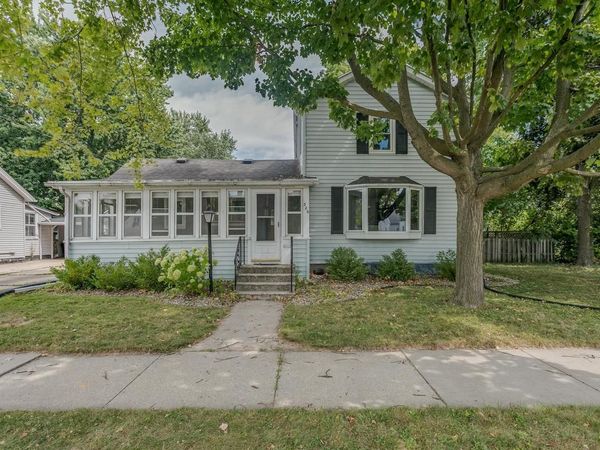326 S SUMMIT STREET, Appleton, WI 54914