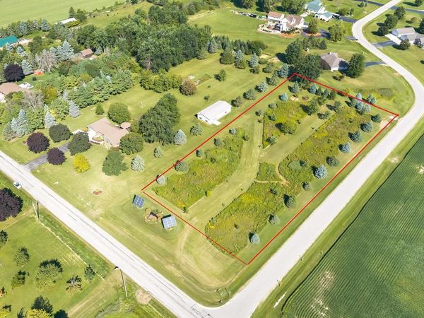 WOODLAND DRIVE, Seymour, WI 54165