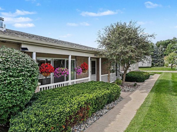 2985 Emerald Isle, Traverse City, MI 49684
