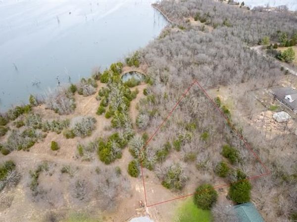 Swan Lane , Durant, OK 74701