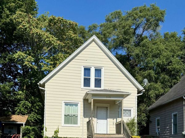 219 Adams Street, ROCKFORD, IL 61107