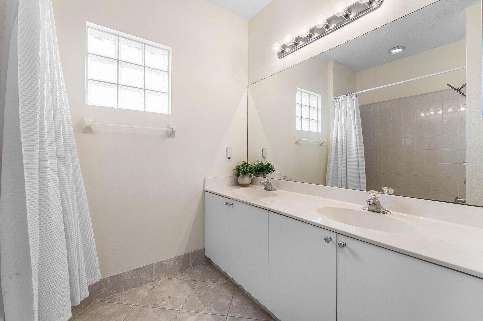 8728 S San Andros, West Palm Beach, FL 33411 Photo