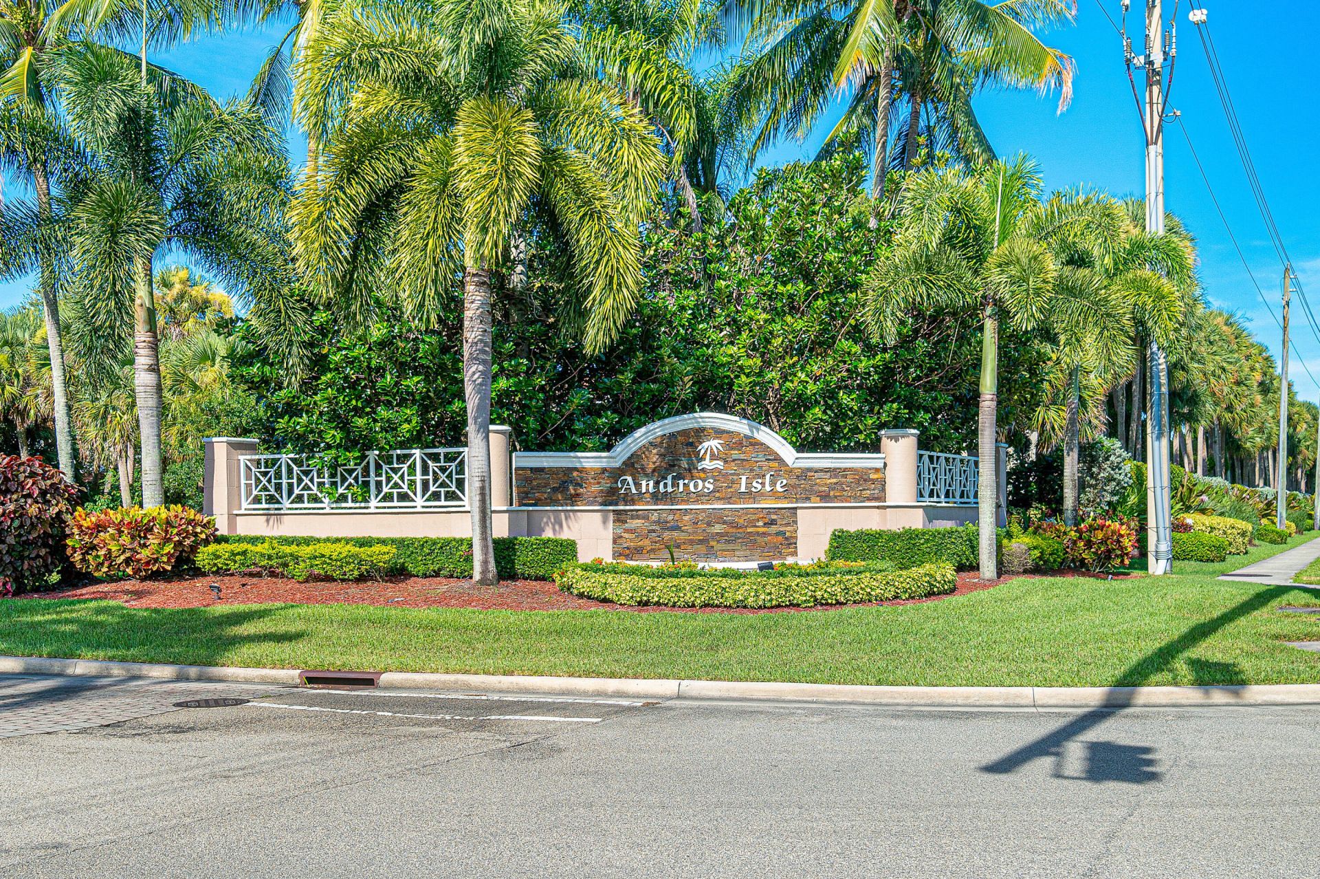 8728 S San Andros, West Palm Beach, FL 33411 Photo