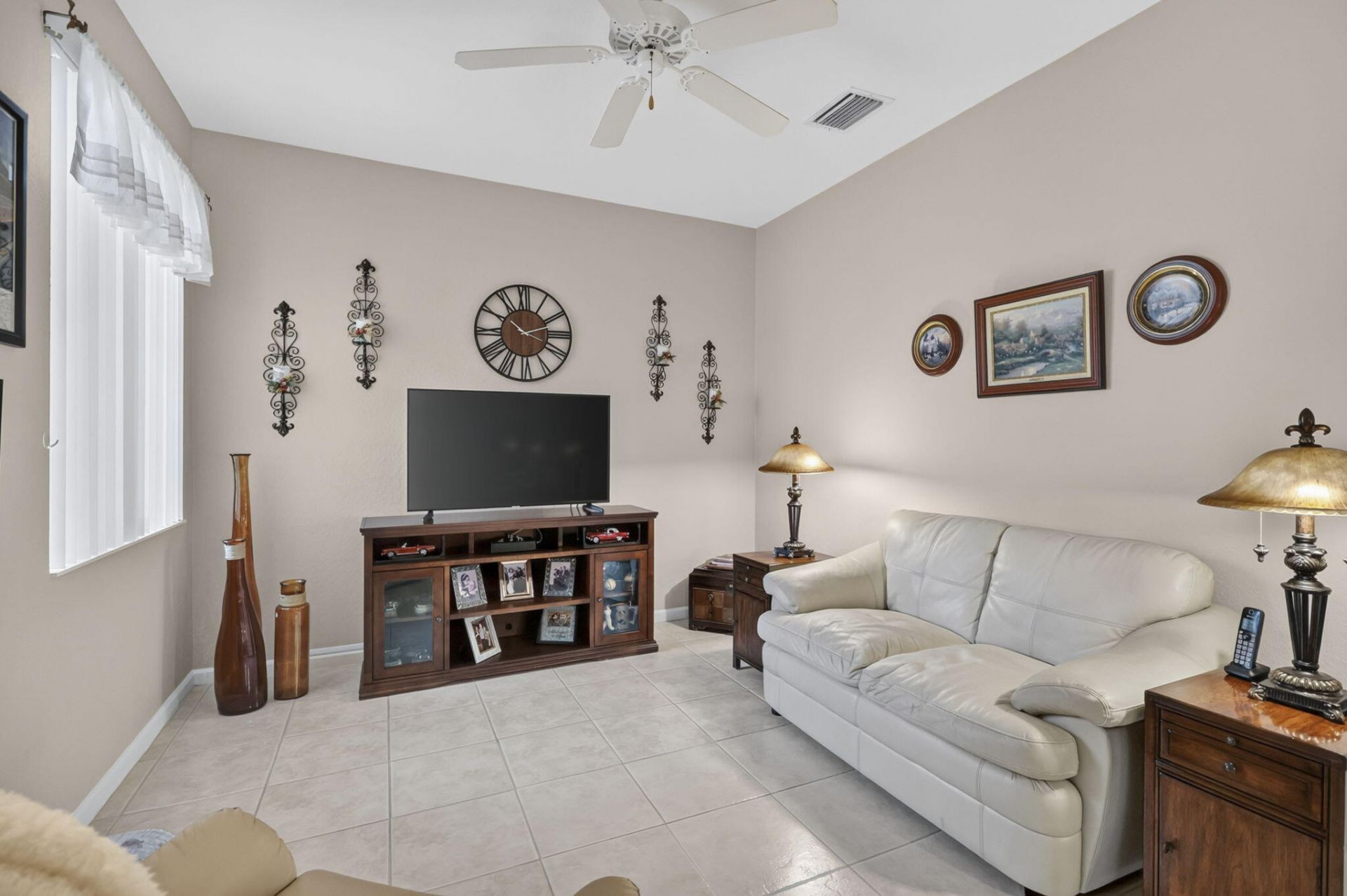 2260 Sapphire Circle, West Palm Beach, FL 33411 Photo