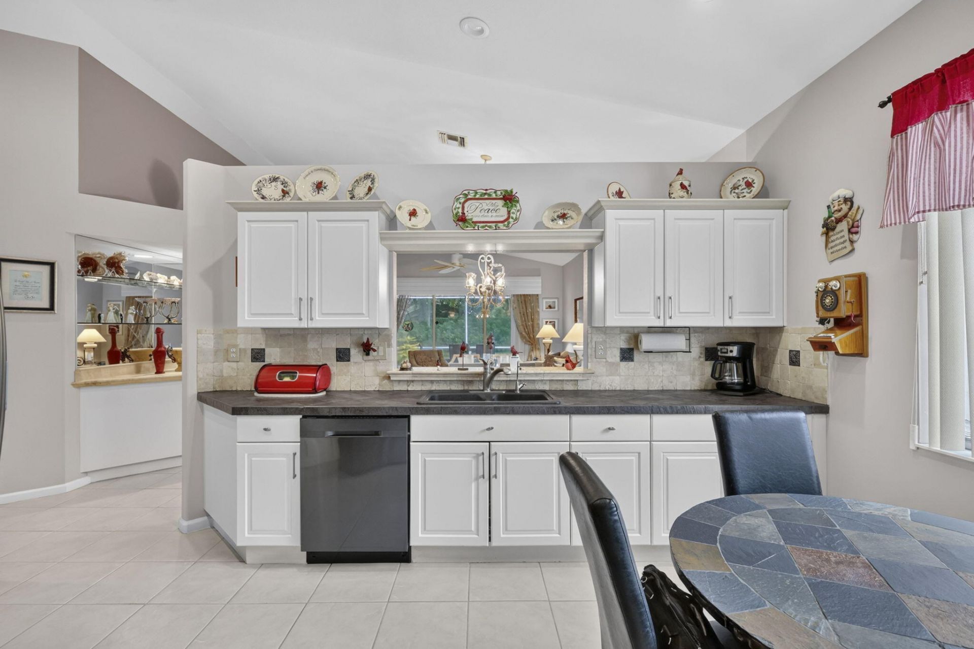 2260 Sapphire Circle, West Palm Beach, FL 33411 Photo