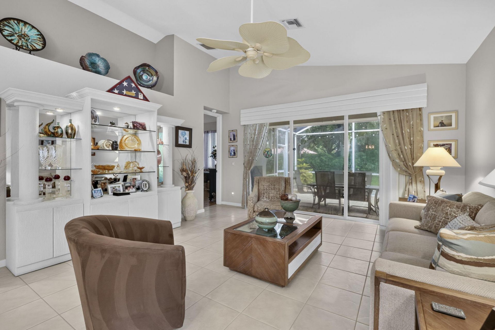 2260 Sapphire Circle, West Palm Beach, FL 33411 Photo