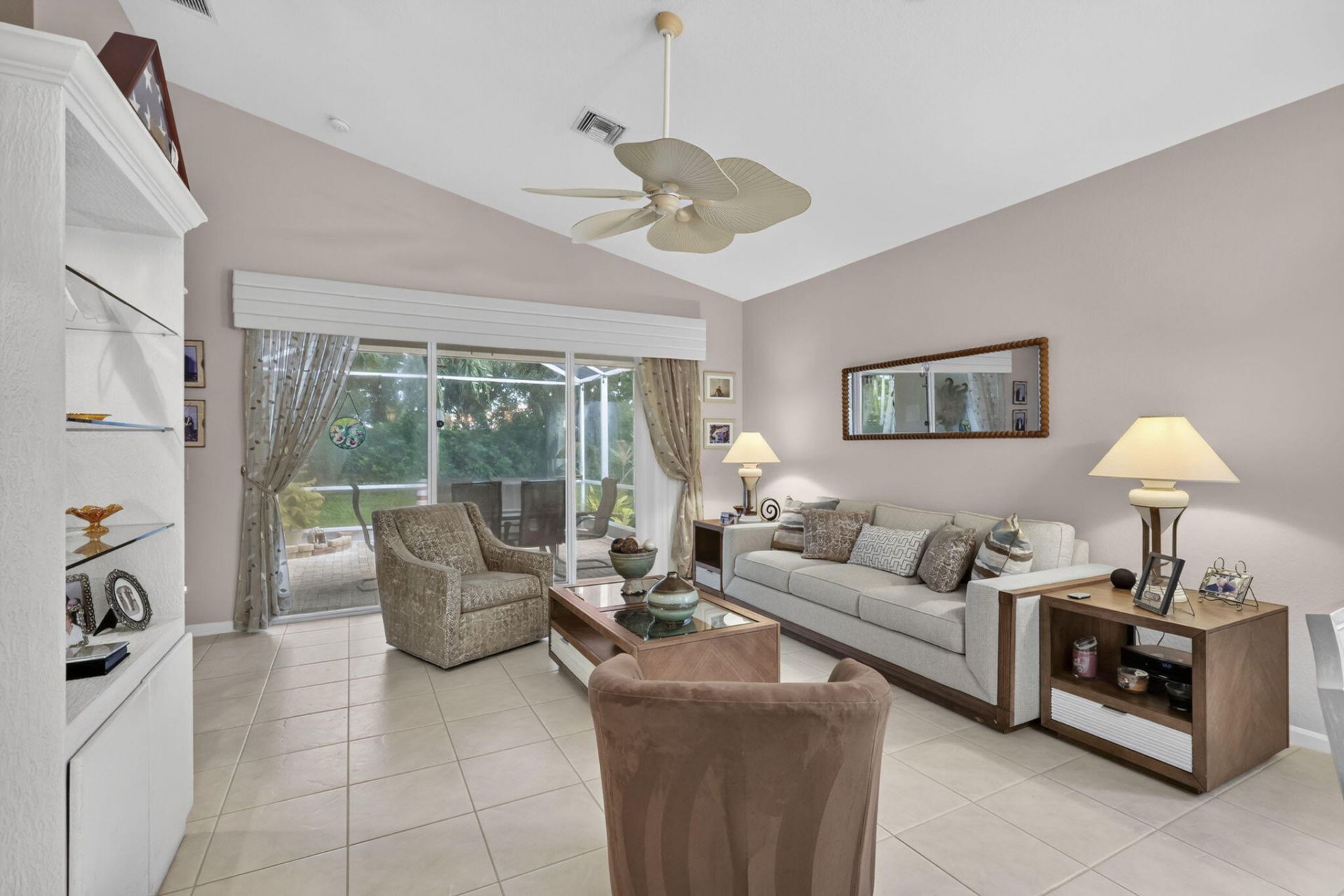 2260 Sapphire Circle, West Palm Beach, FL 33411 Photo