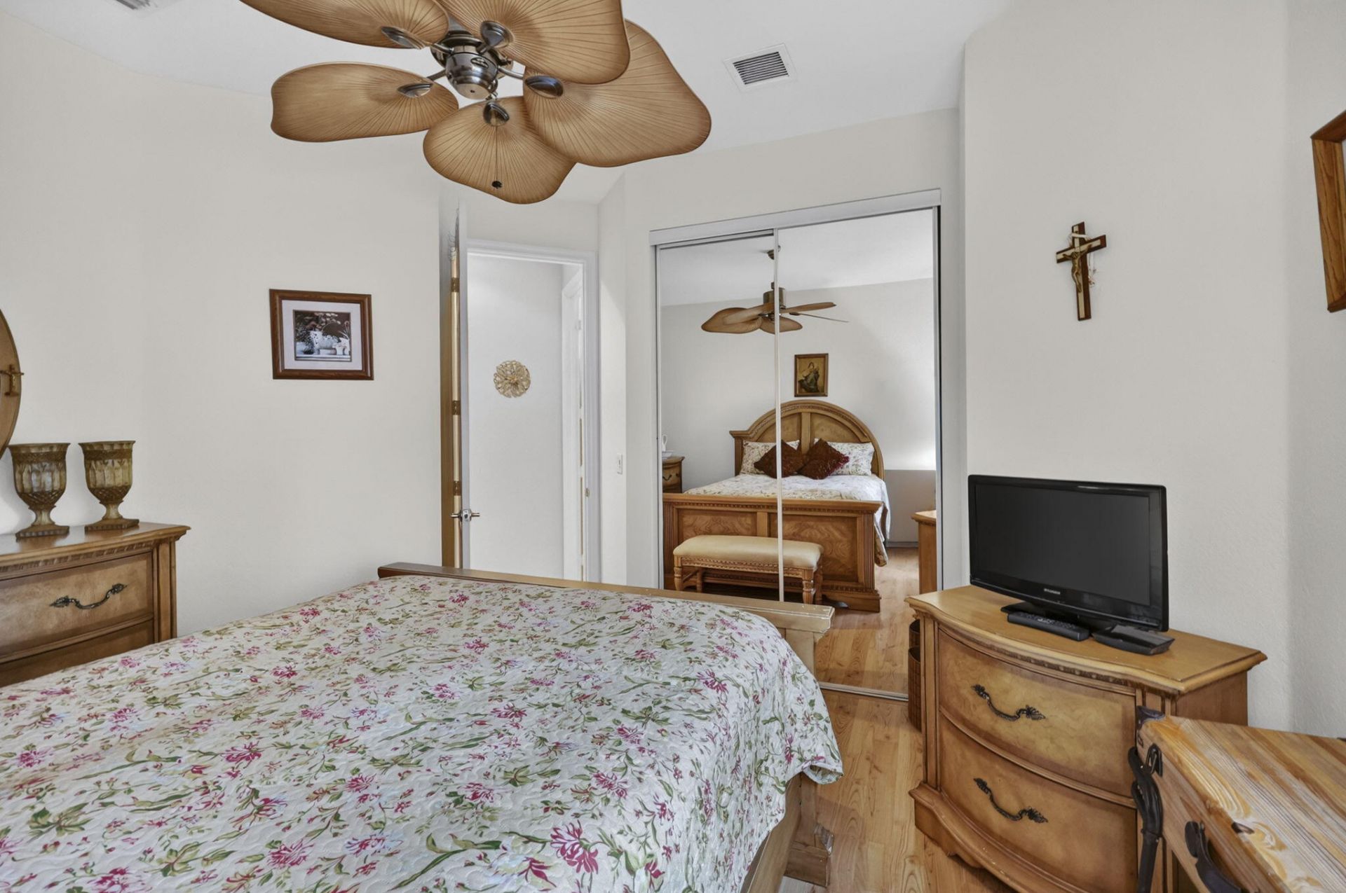2260 Sapphire Circle, West Palm Beach, FL 33411 Photo