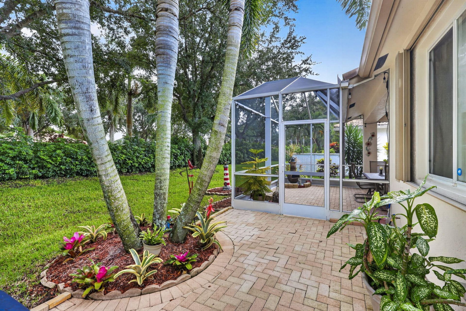 2260 Sapphire Circle, West Palm Beach, FL 33411 Photo