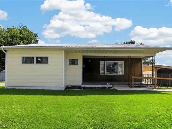 205 Leatherwood Street , Cambridge, OH 43725