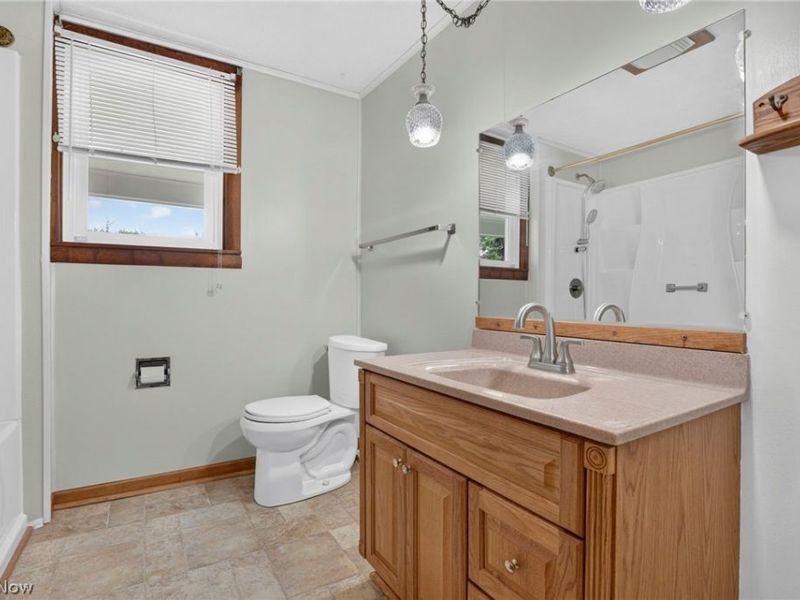 205 Leatherwood Street, Cambridge, OH 43725 Photo 17