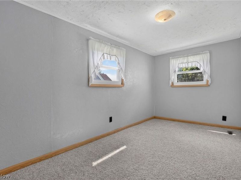 205 Leatherwood Street, Cambridge, OH 43725 Photo 19
