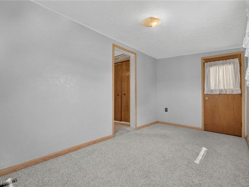 205 Leatherwood Street, Cambridge, OH 43725 Photo 20
