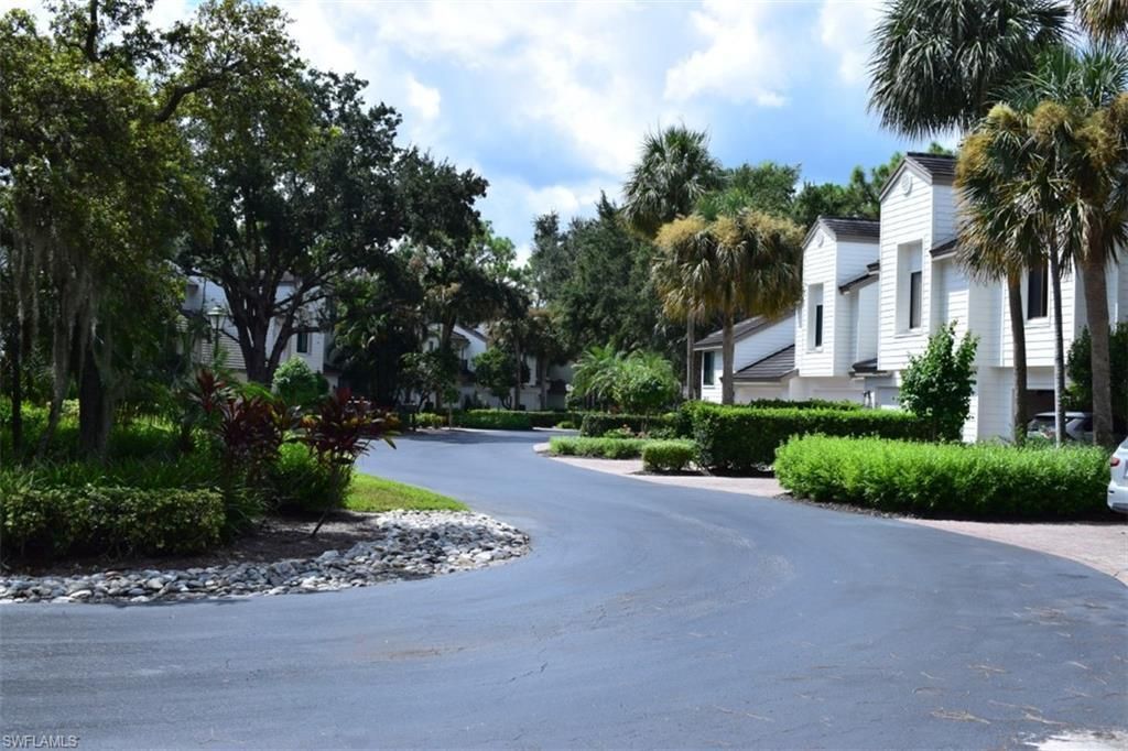 27105 Oakwood Lake Dr, Bonita Springs, FL 34134 Photo