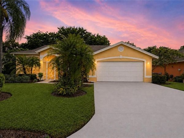 1896 Piccadilly Circus, NAPLES, FL 34112